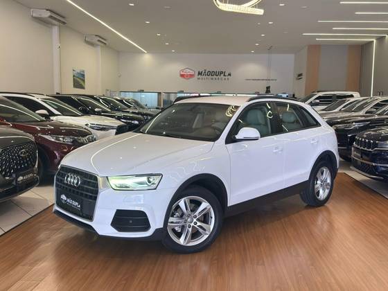 AUDI Q3 1.4 TFSI AMBIENTE FLEX 4P S TRONIC